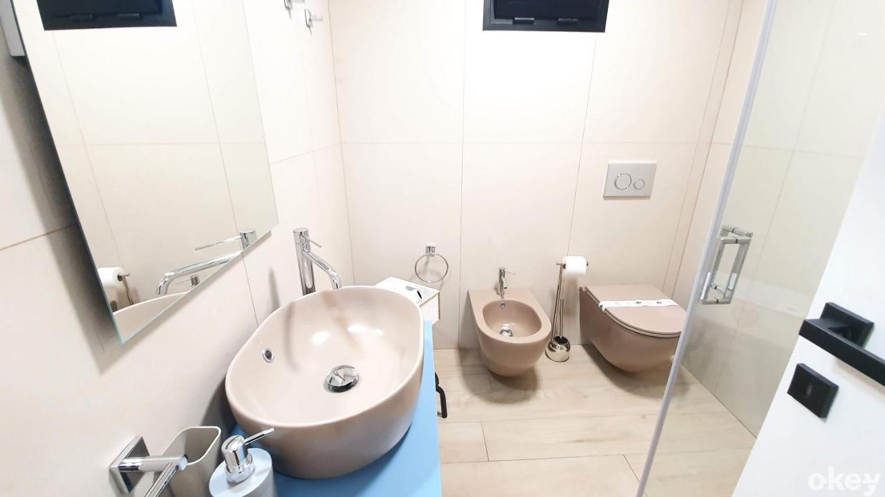 Dimora Beluga - Bari Centro Hotell Exteriör bild