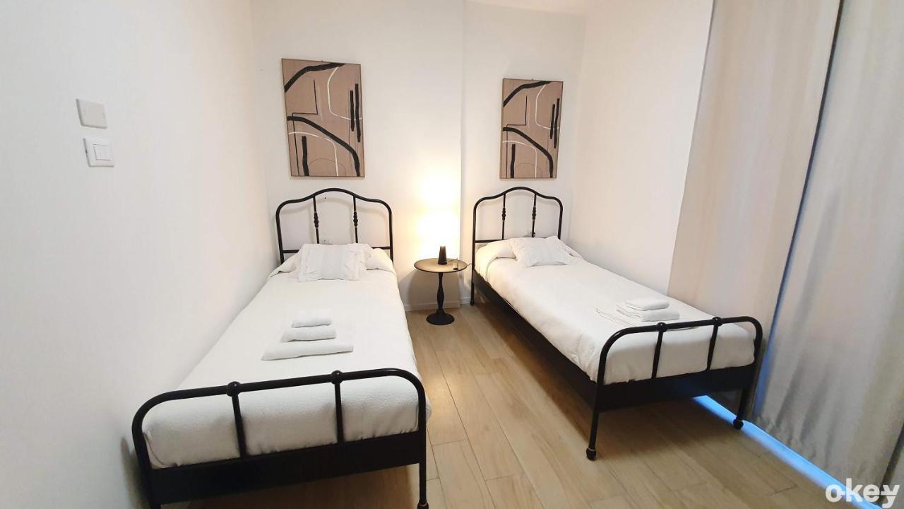 Dimora Beluga - Bari Centro Hotell Exteriör bild