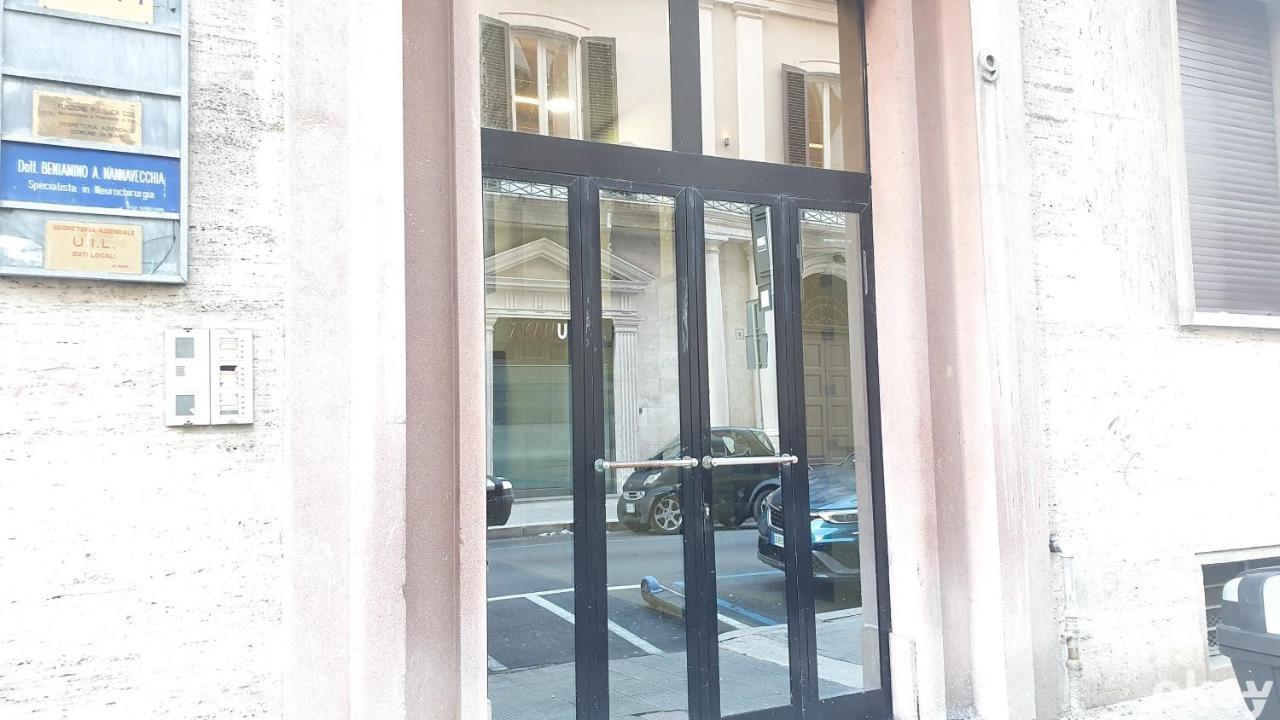 Dimora Beluga - Bari Centro Hotell Exteriör bild